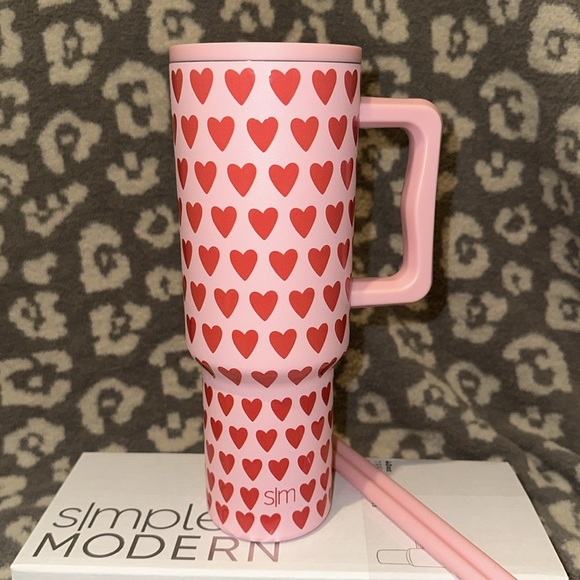 Simple Modern TREK 40oz Tumbler❤️Valentine’s Day Collection❤️in Sweetheart ❤️New - Picture 1 of 17